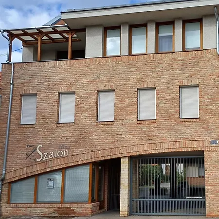 Ormani Modern Stúdióapartman Apartman *