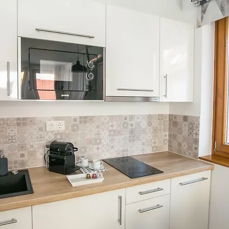 Appartement Ormani Modern Studioapartman