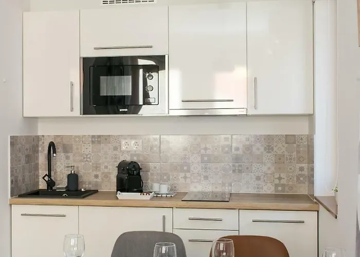 アパート Ormani Modern Studioapartman